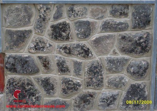 Piedra granito musgo