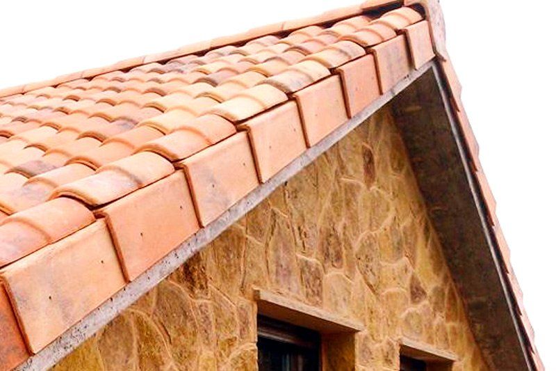 Reparación techo vivienda piedra en León