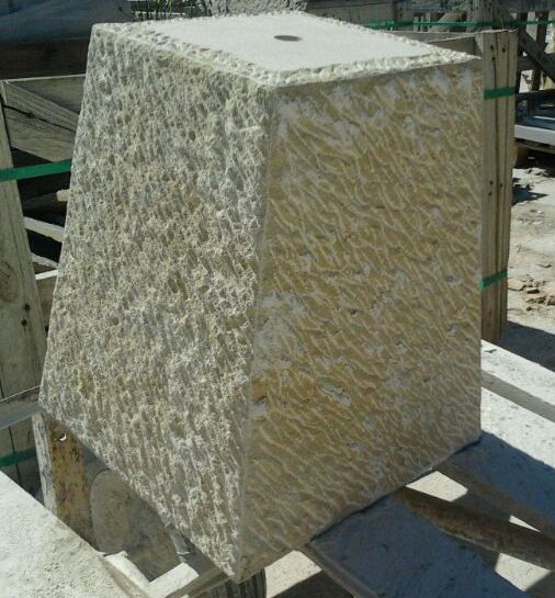 Peana arenisca picada