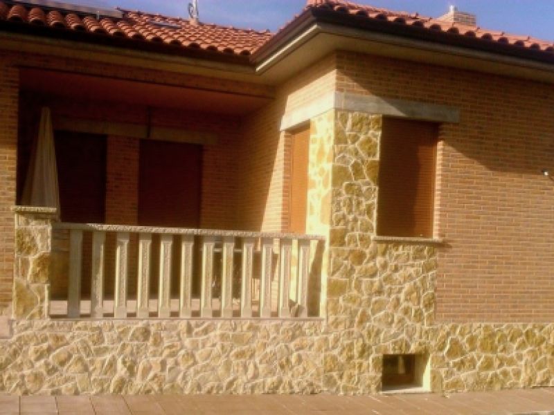 Pared vivienda piedra