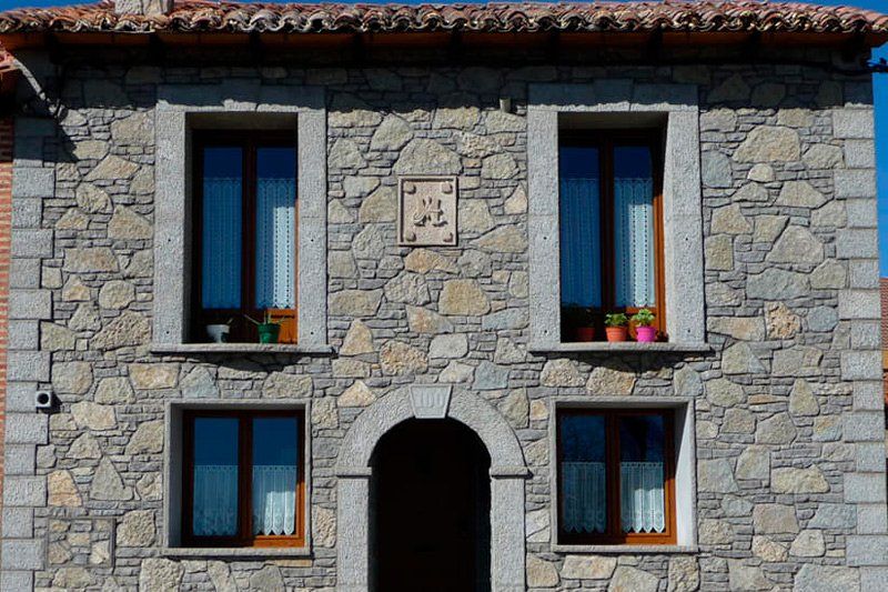 Vivienda con piedra natural en León