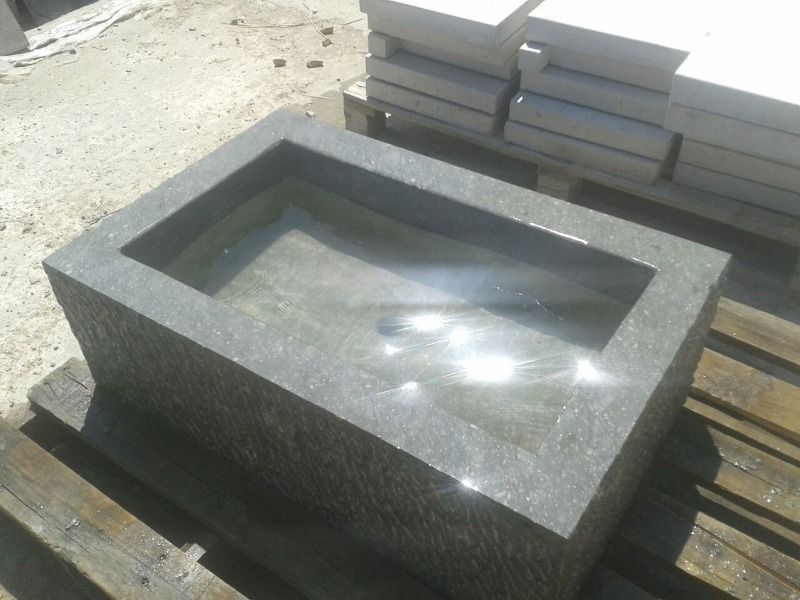 Pila en piedra caliza