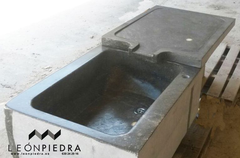 Fregadero en piedra pulida