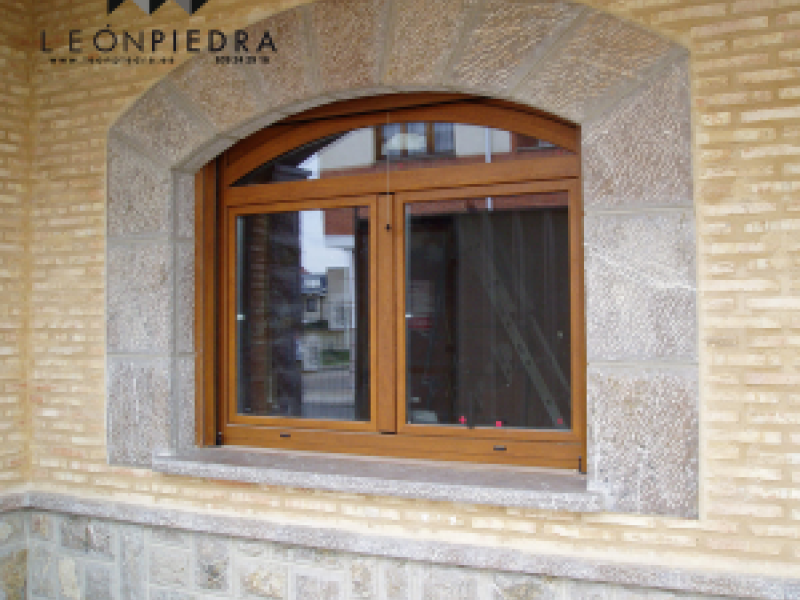 Arco piedra ventana