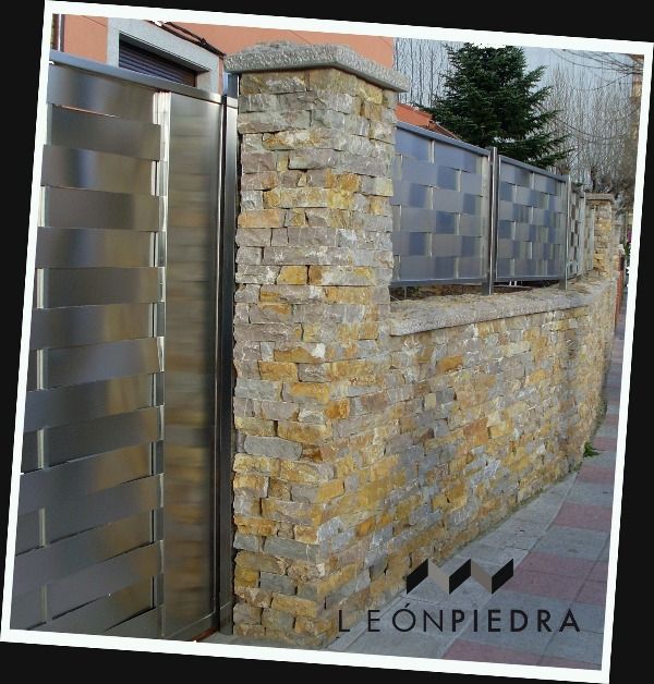 Valla vivienda piedra