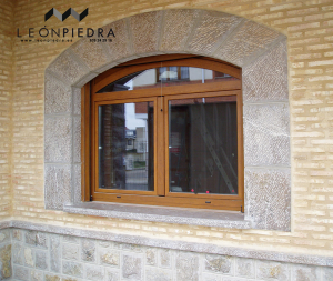 Arco piedra ventana